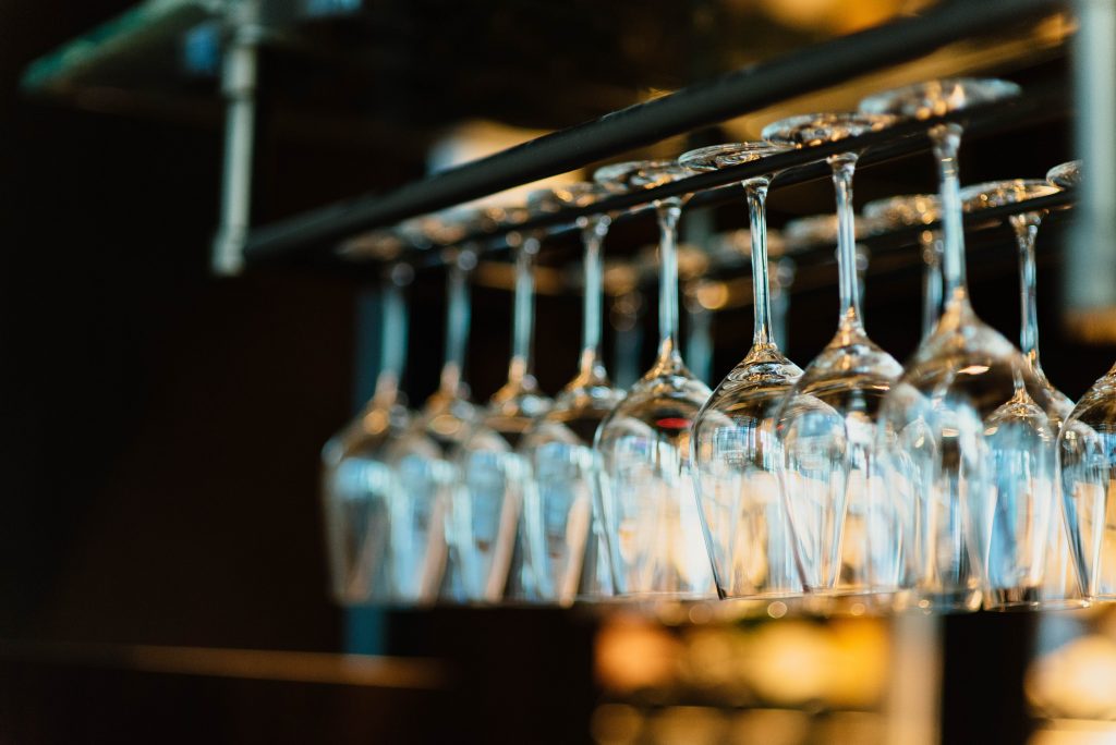 How to Pack Dishes, Stemware, and Glassware How to Pack Dishes, Stemware, and Glassware