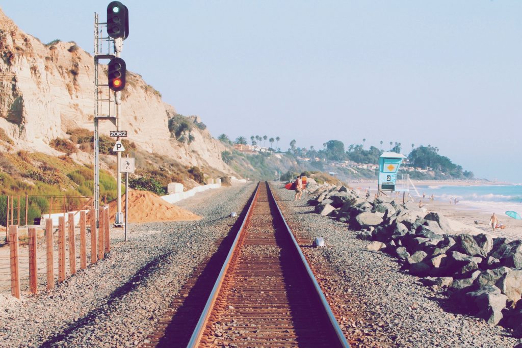 Travel Options for Long Distance Moves Travel Options for Long Distance Moves